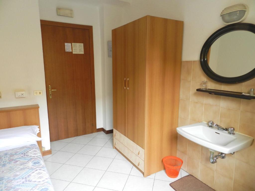 Pensione Marconi Bologna Room photo